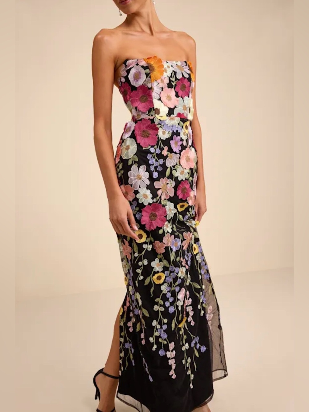 ❤️LULUS❤️Macario Black Multi 3d Floral Embroidered Strapless Maxi Dress - Size L - Picture 2 of 5